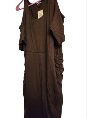 torrid Dark Black Cold-Shoulder Maxi Dress with Side Ruching